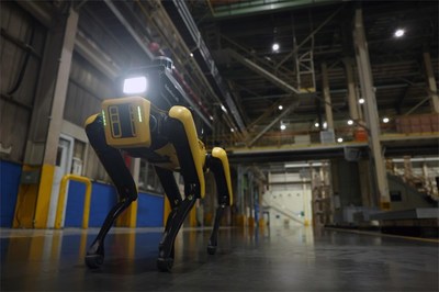 現代汽車攜手波士頓動力，首款工廠安全巡檢機器人啟動試運行